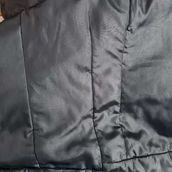 Size- L, Vintage Datum puffer jacket for women in dark grey for heavy winters. - Picture 12 of 16